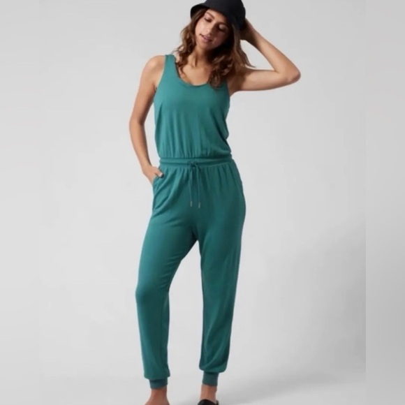Athleta Balance Soft Tencel Jumpsuit Women’s Small Green Jogger Drawstring NWT - Picture 1 of 12